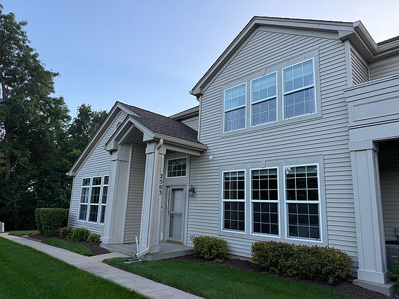 2nd image of 2503 Oak Dr #2503