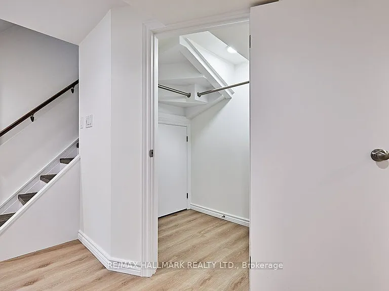 181 Ferris Rd #BASEMENT — Photo 12