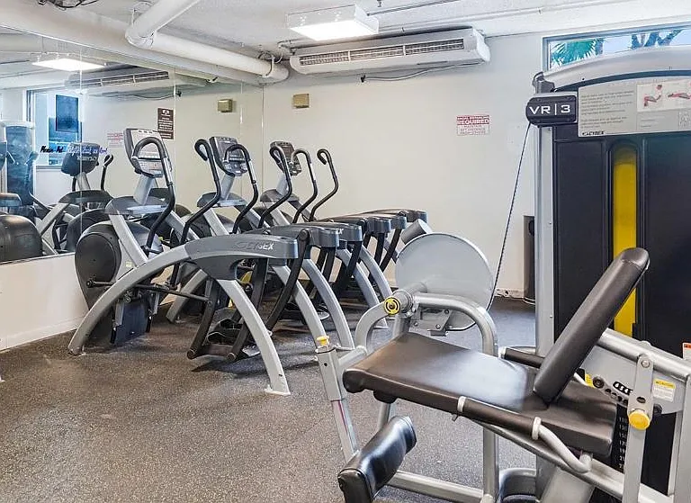 905 Brickell Bay Dr #9 — Photo 32