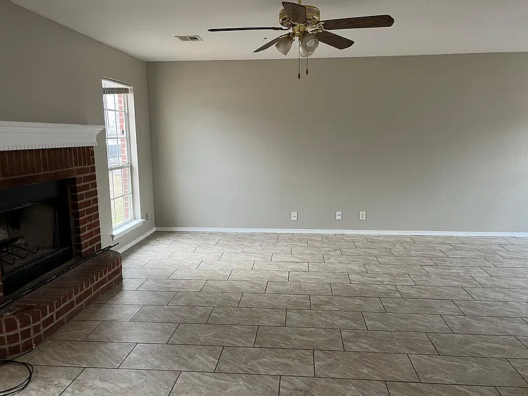 6119 S Madison Pl — Photo 3