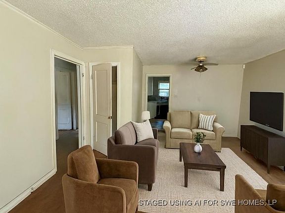 3rd image of 417 2nd St
