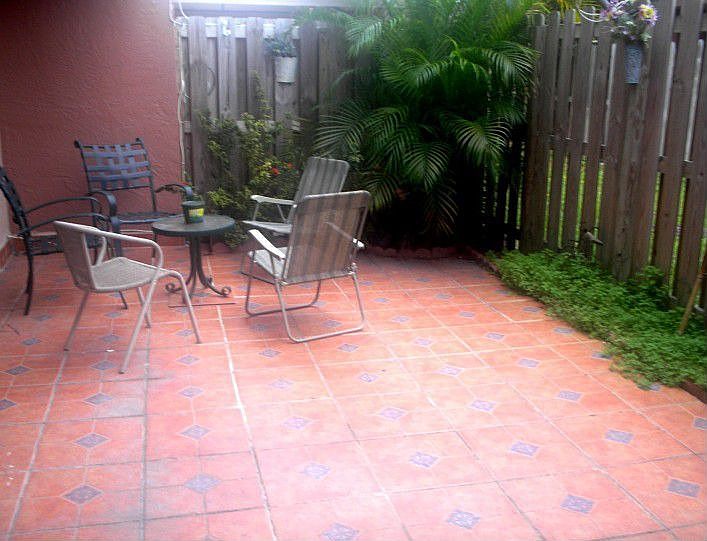 Spacious back patio