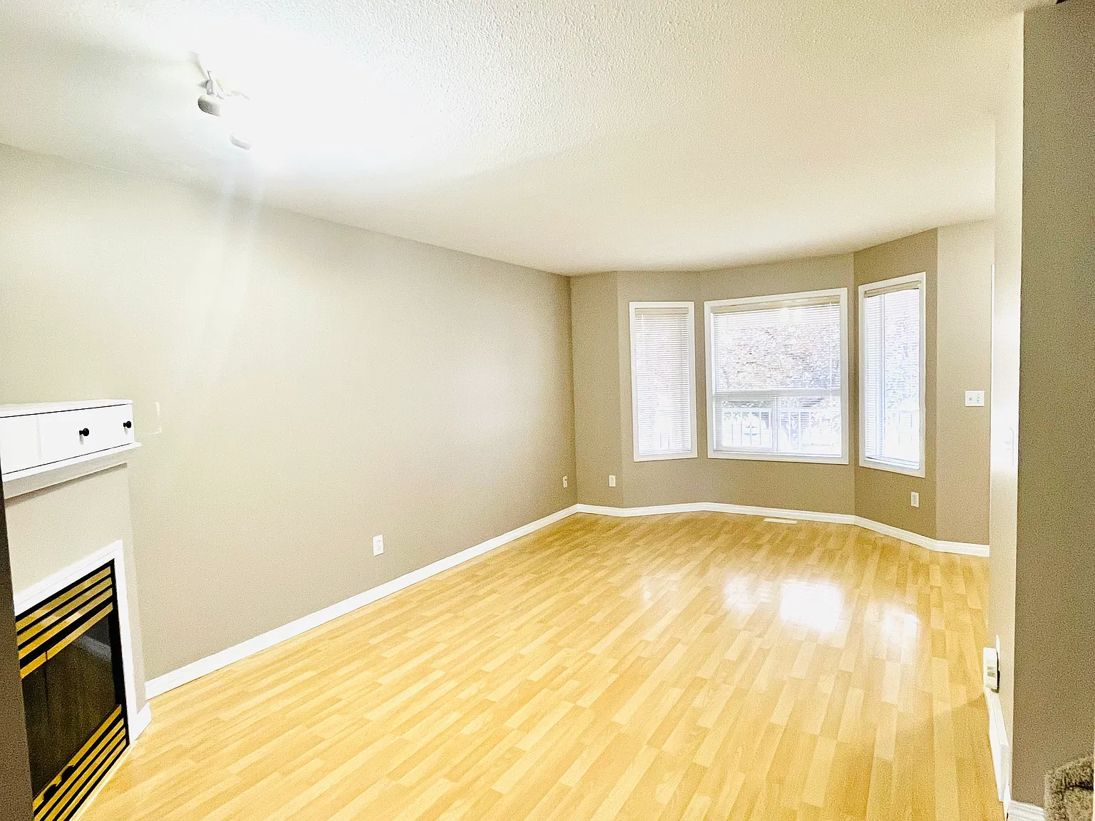 2 bed, 1.5 bath, $1,850 — Photo 3