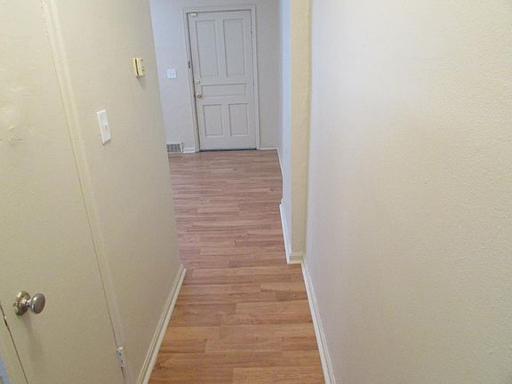 5th image of 2278 Hiawatha Park Dr