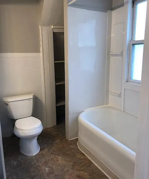 1009 Bellevue Dr — Photo 13