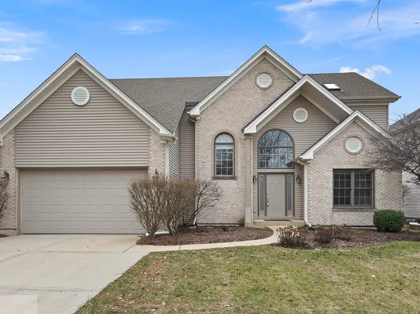 2495 Warwick Ct, Aurora, IL 60503