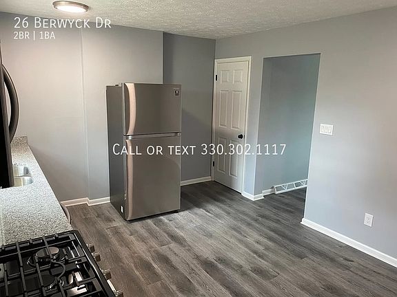 3rd image of 26 Berwyck Dr