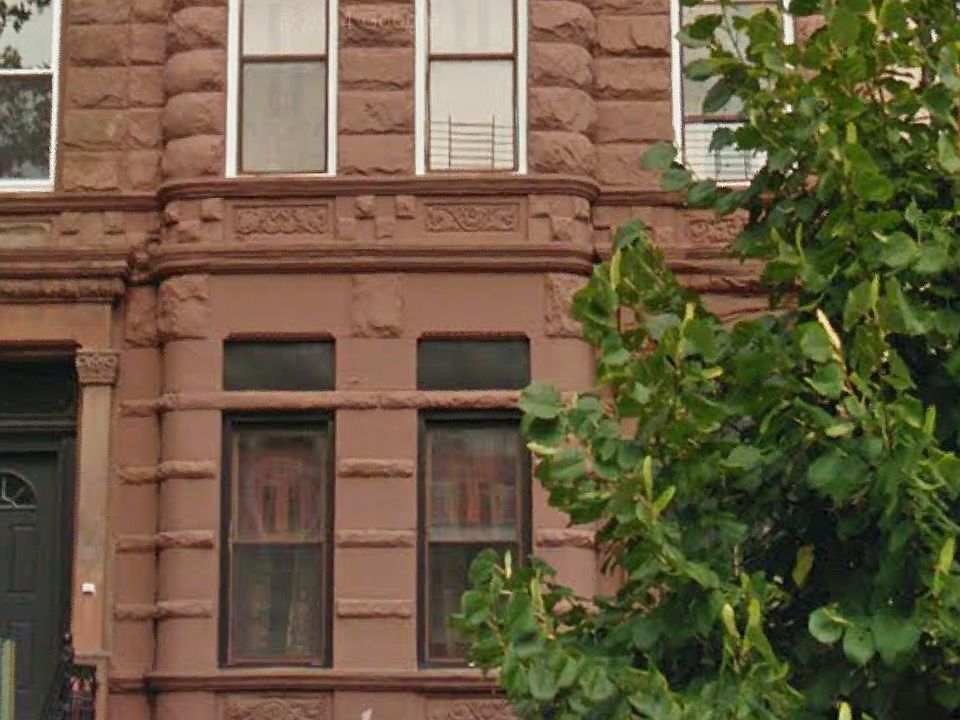 2nd image of 171 Pulaski St