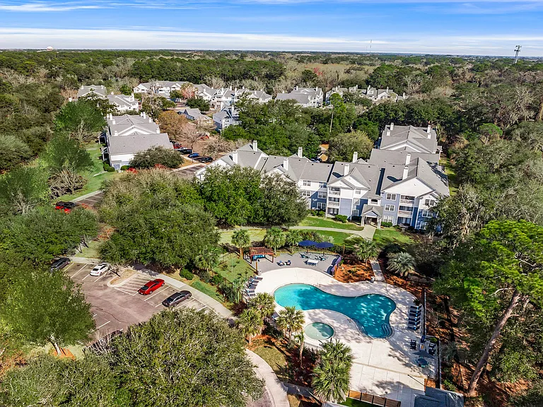 Views at River Bend — Photo 42