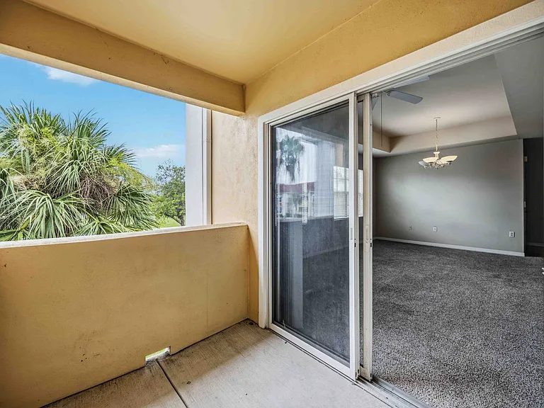 1195 Villagio Cir #203 — Photo 31