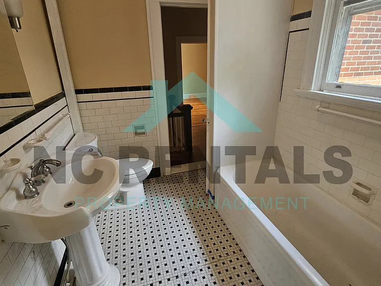 521 Park Pl — Photo 31