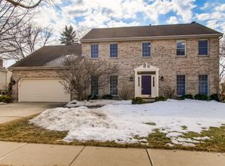 1705 Huntington Rd, St Charles, IL 60174