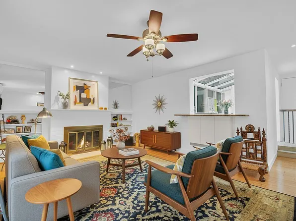 155 E 49th St #11CD, New York, NY 10017