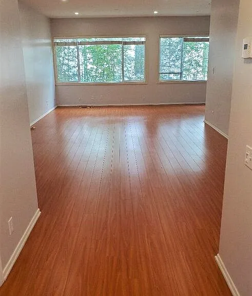 435 N Palm Dr #202 — Photo 12