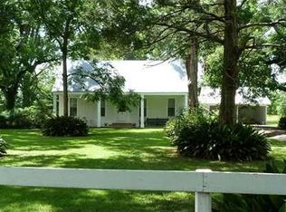 1018 S Main St, Marksville, LA 71351