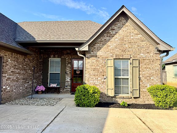 3rd image of 456 Greenfield Ridge Cir