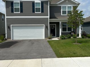10530 Whitney Pl, Crown Point, IN 46307
