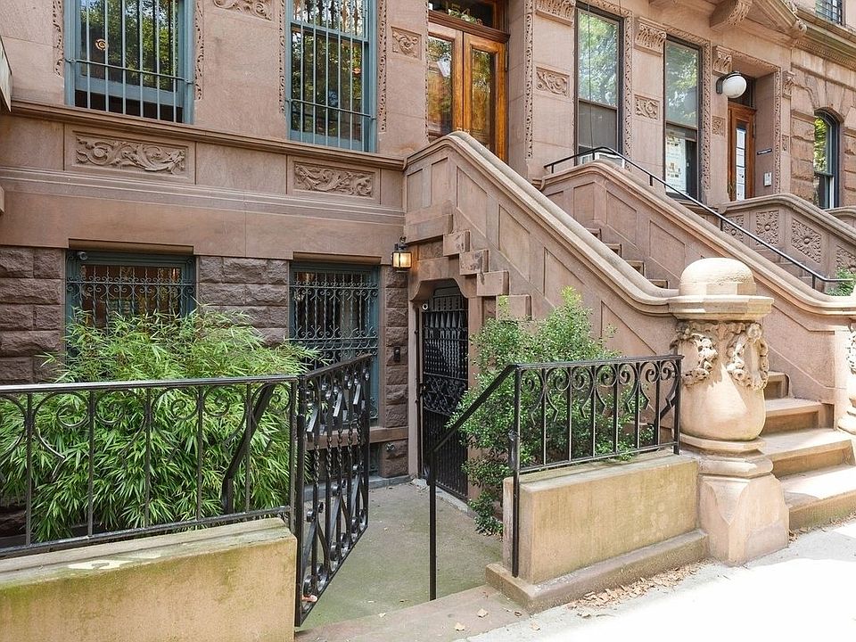 1st image of 154 W 88th St