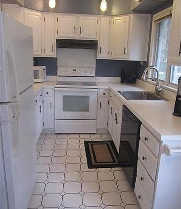 2nd image of 17166 Sunset Dr