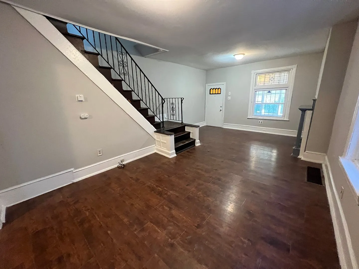 1104 Parker St photo 1
