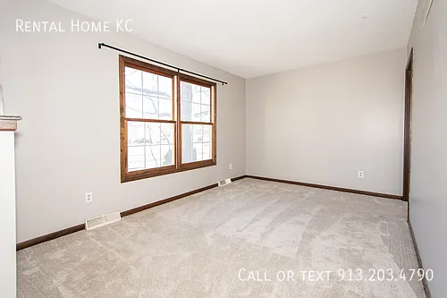 805 S Virginia Ln — Photo 3