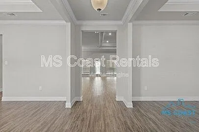 8712 Park Ridge Ct — Photo 3