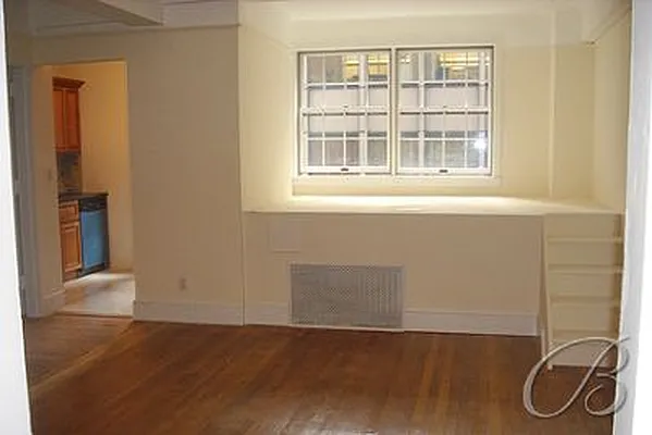 Rented by Bellmarc Realty | media 10