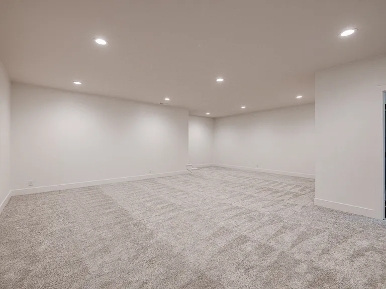 8620 S 49th St — Photo 39
