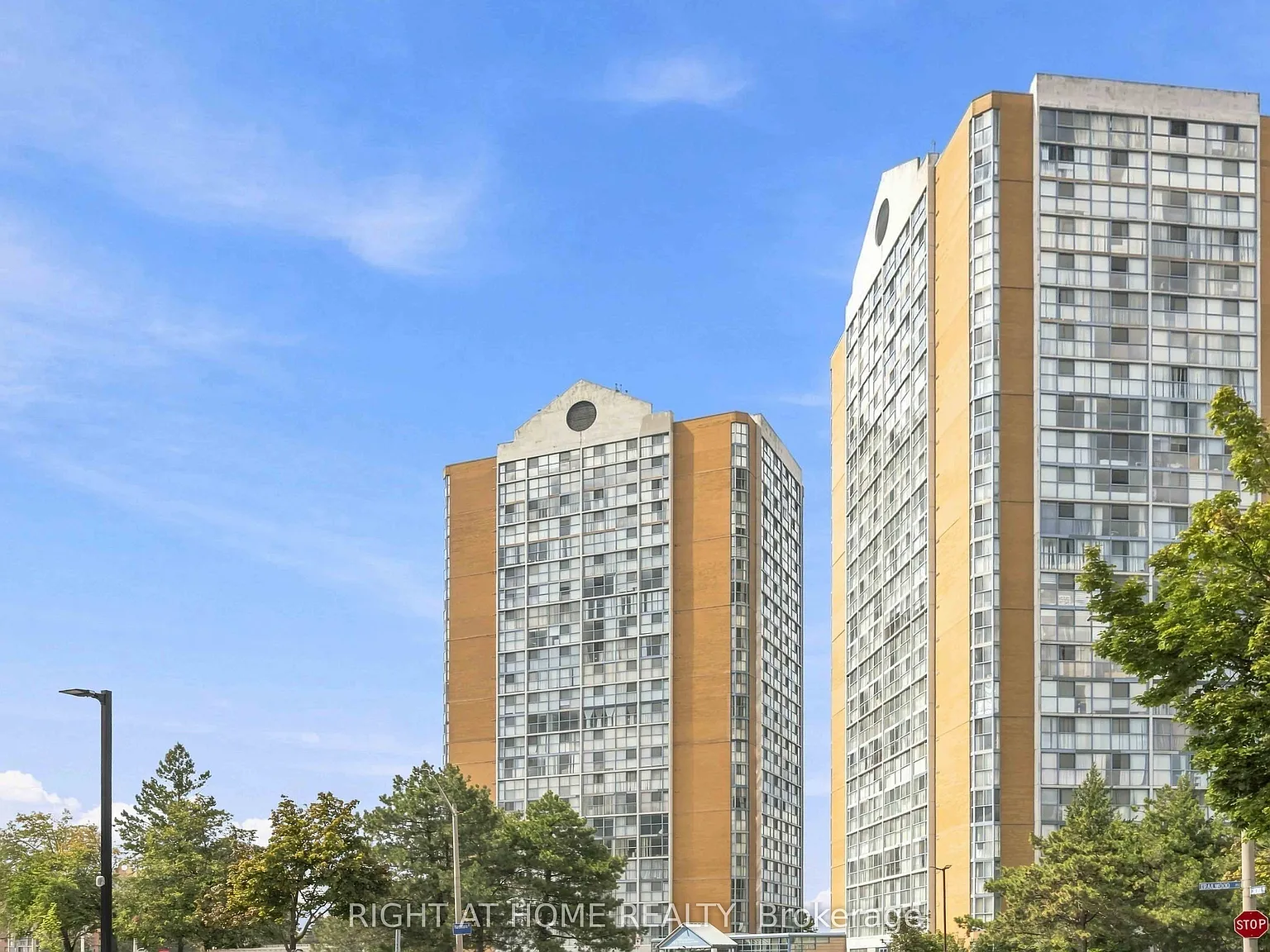 2 bed, $3,100 — Photo 2