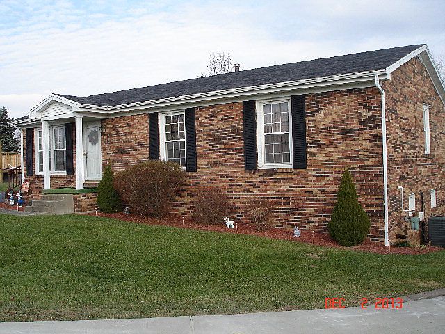 1st image of 835 Terre Haute Dr