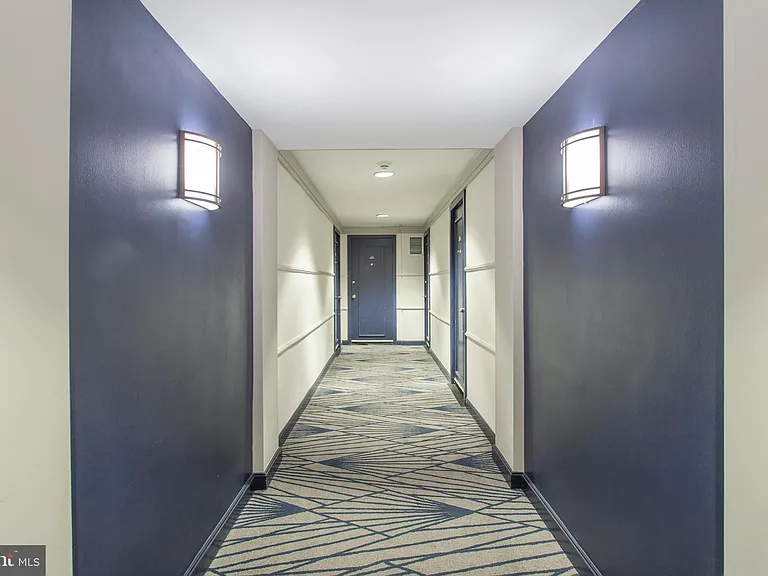 2601 Pennsylvania Ave #711 — Photo 4