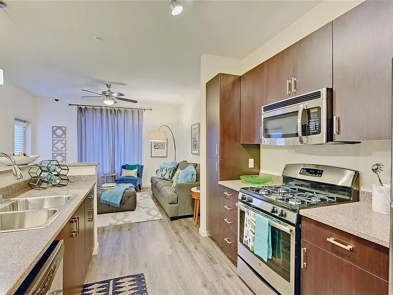 Venue Apartments — Photo 8