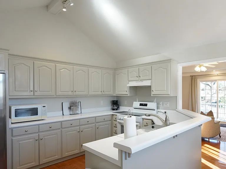 215 Boiling Springs Rd — Photo 10