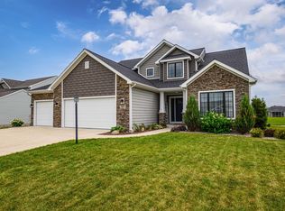507 Lakeside Pl, Garrett, IN 46738