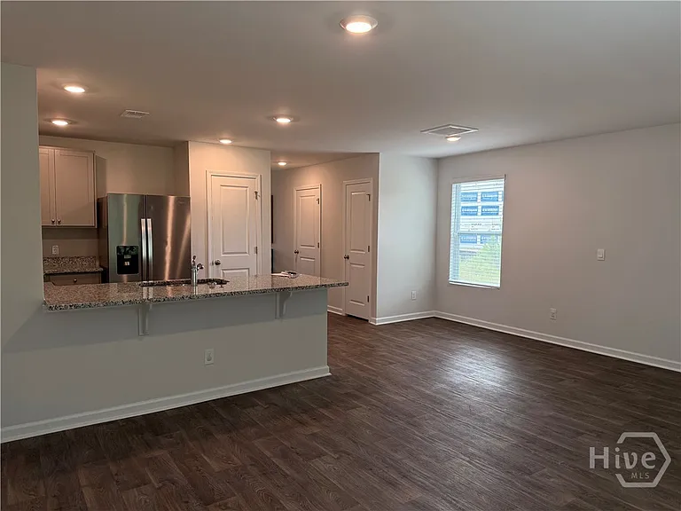 129 Coneflower Rd — Photo 7