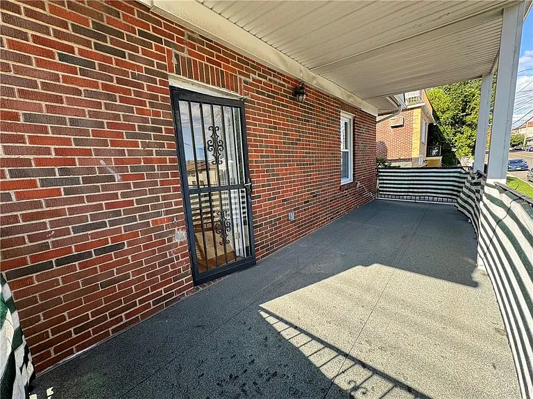 667 Yonkers Ave #1R — Photo 13