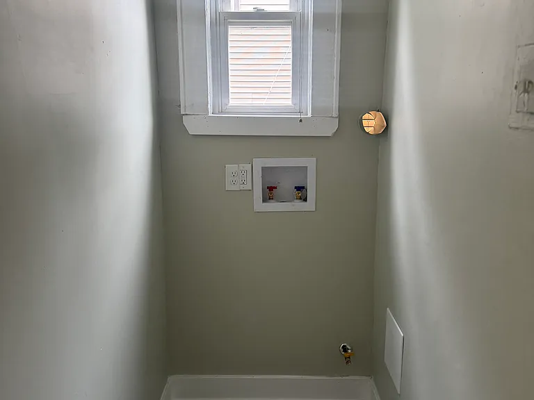 193 Shepard Ave #1 — Photo 5