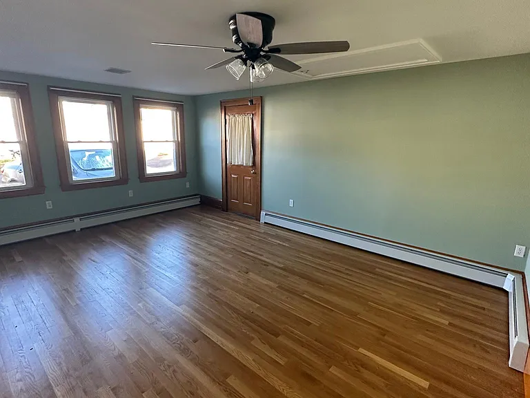 146 Harrington Ave — Photo 19