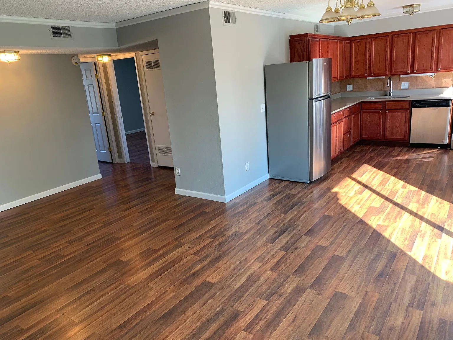 12170 E Kepner Pl — Photo 2