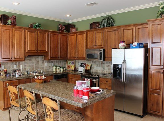 5th image of 6239 Charleston Court Dr