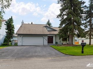 6720 Pickwick Pl, Anchorage, AK 99504
