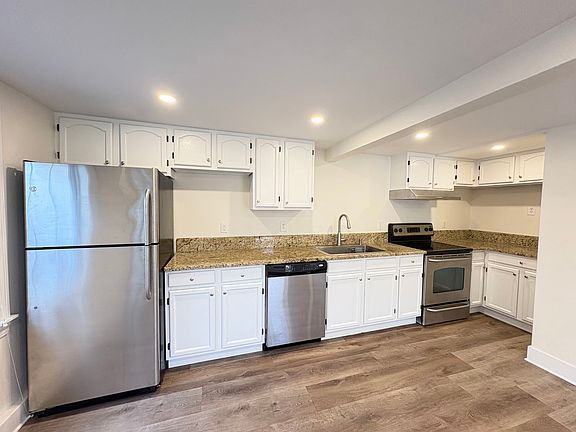 5th image of 955 26th St N #2