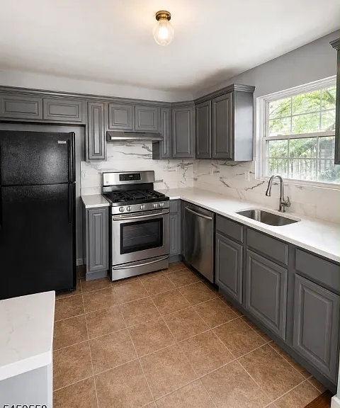 97 William St #1-2 — Photo 5