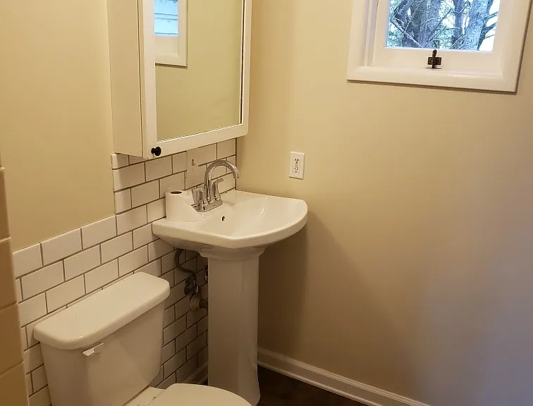 NW Highland Dr — Photo 15