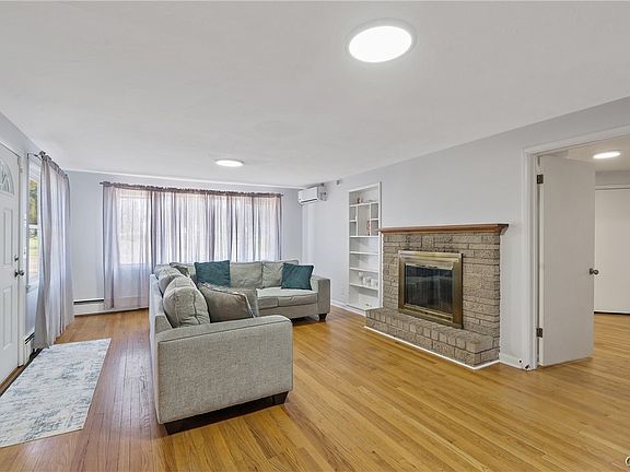 5th image of 102 Orrick Rd