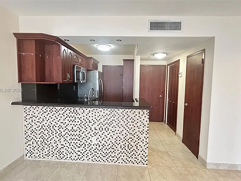 2899 Collins Ave #938 — Photo 3