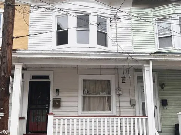 327 E Arch St, Pottsville, PA 17901