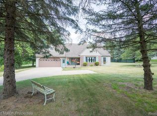 3916 Gregory Rd, Orion, MI 48359