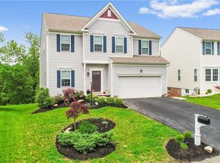 307 Everest Cir, Houston, PA 15342