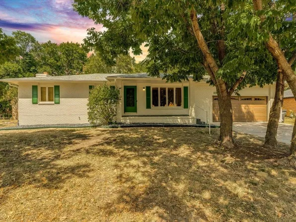1908 Cypress Ln, Newton, KS 67114
